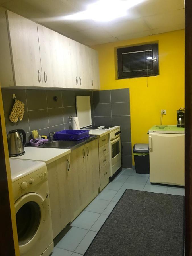 Nis Apartman Extérieur photo